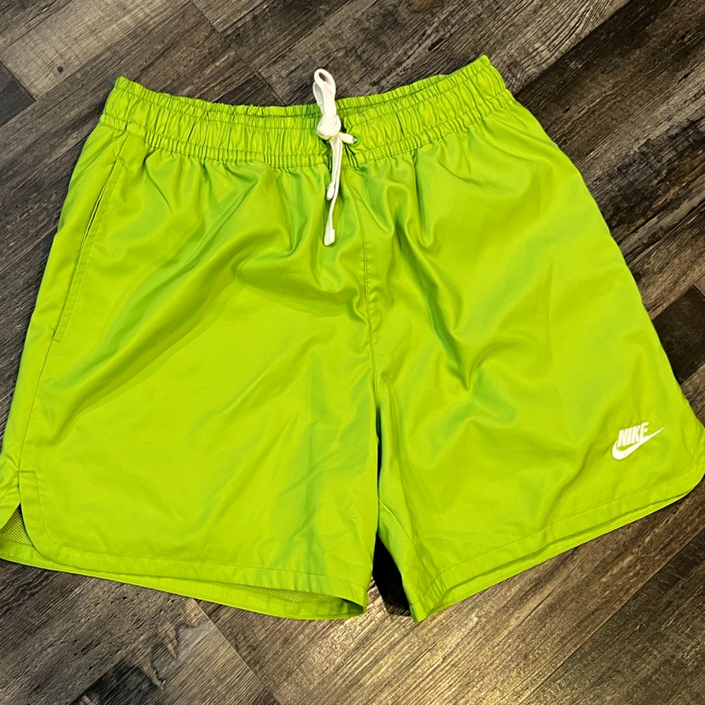 Nike Sportswear sports Essentials